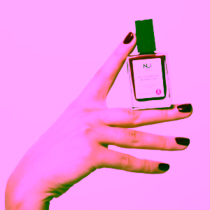 nui-cosmetics-prirodni-lak-na-nehty-05dark-red-14ml-2