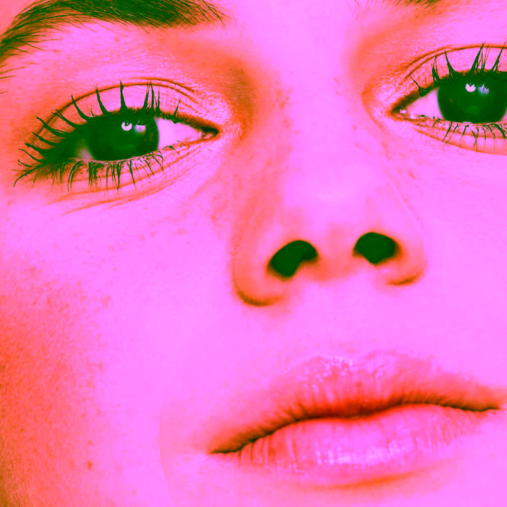 Nui Cosmetics Přírodní veganská řasenka s vitaminem E