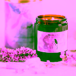 Yoga Day Limitovaná svíčka Bohyně s krystalem duhové aury