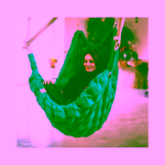 Liv Design Swingy In - závěsné houpací křeslo s masážními míčky