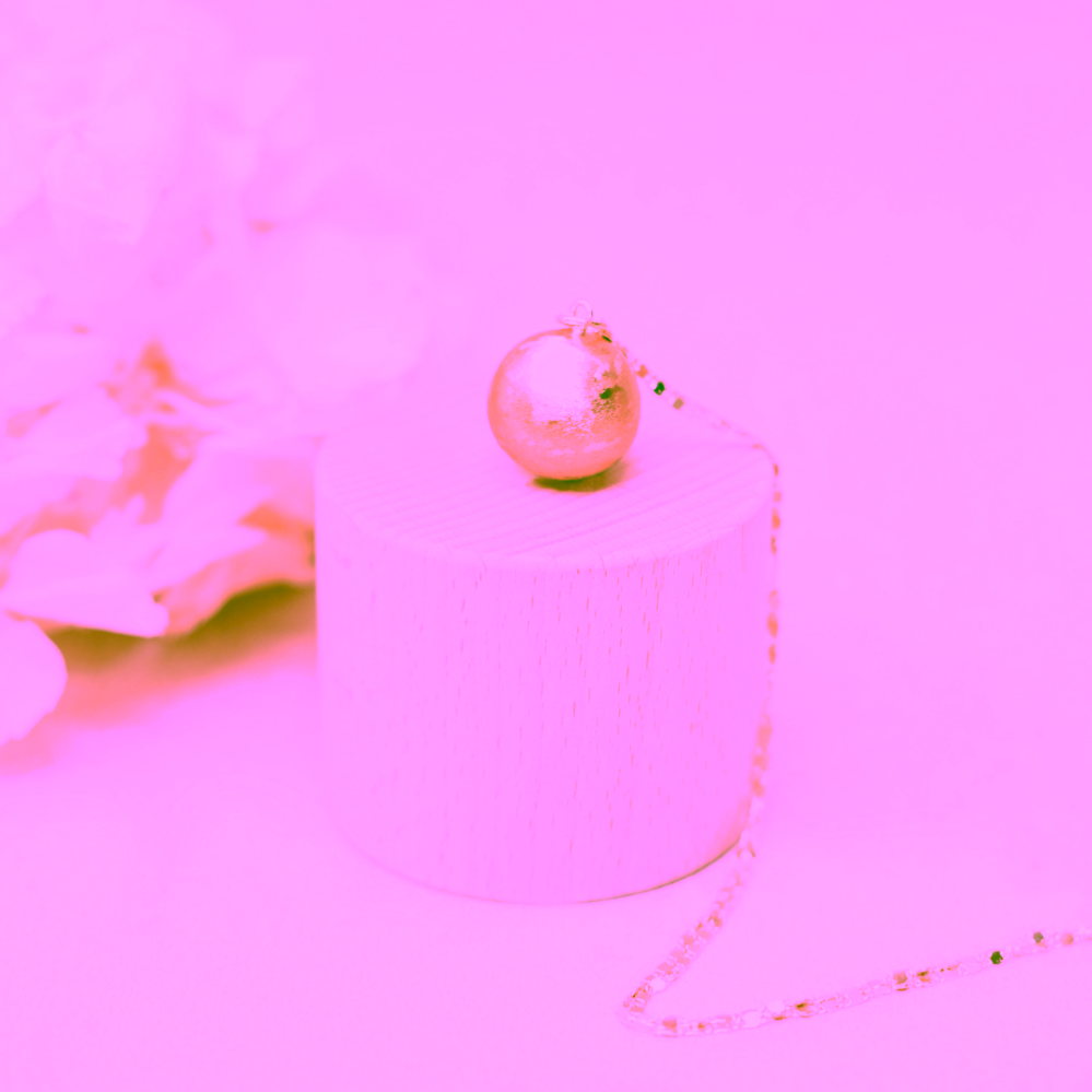 Ilado Gaia Pregnancy Necklace Gold těhotenská bola