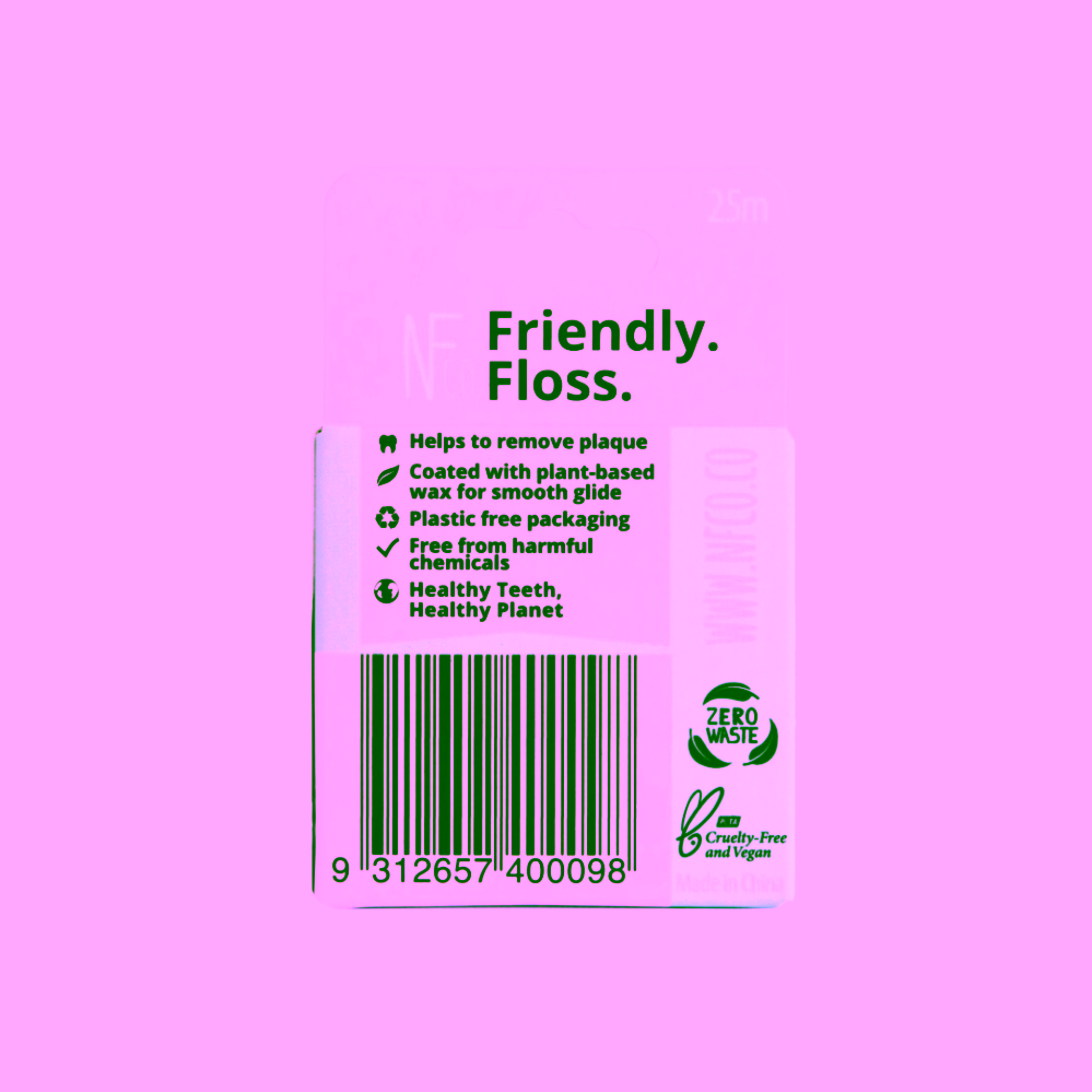 Jack N' Jill Zubní nit NFco. Friendly Floss s bambusem, aktivním uhlím a mátou