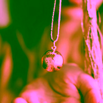 Ilado Love Pregnancy Necklace Rose těhotenská bola