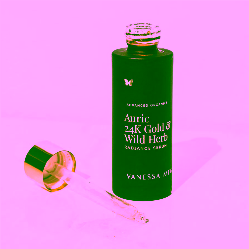 Vanessa Megan Rozjasňující pleťové sérum s 24k zlatem a divokými bylinami Auric 24k Gold & Wild Herb Radiance Serum