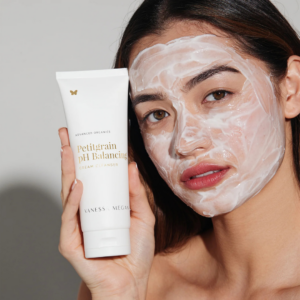 vanessa-megan-Petitgrain-pH-Balancing-Cream-Cleanser (2)