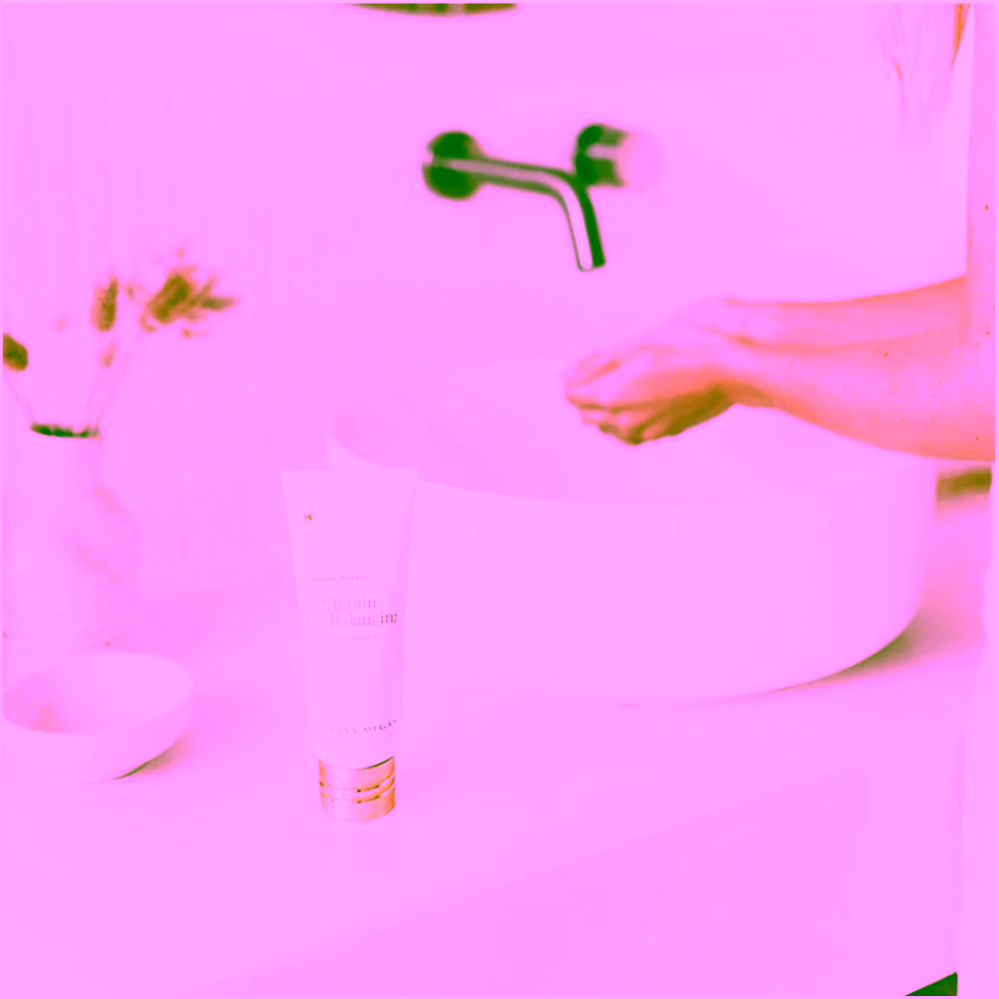 Vanessa Megan Lehký pH balanční čistící krém Petitgrain pH Balancing Cream Cleanser