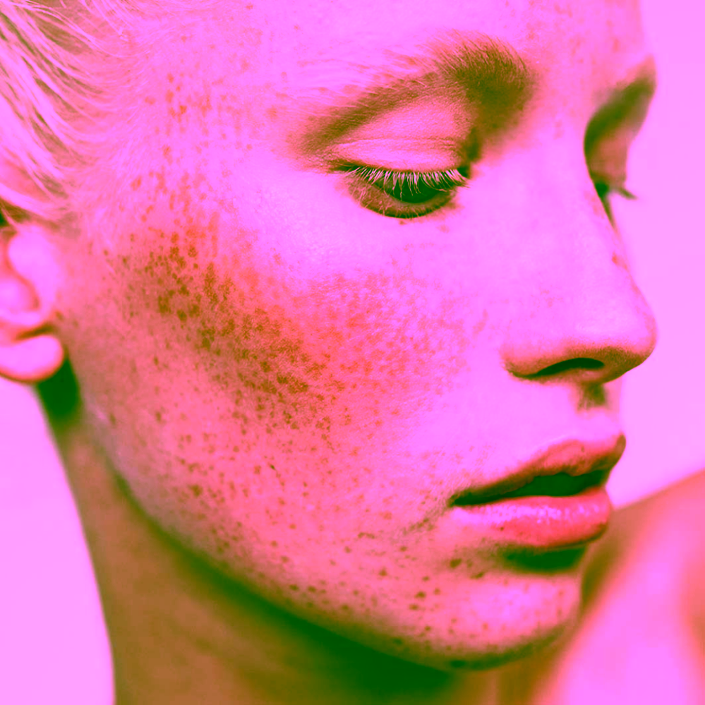 Nui Cosmetics Přírodní kompaktní tvářenka