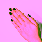 Nui Cosmetics Přírodní lak na nehty 05 Dark Red