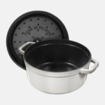 Staub Litinový hrnec s poklicí Cocotte bílý lanýž 22 cm / 2,6 l