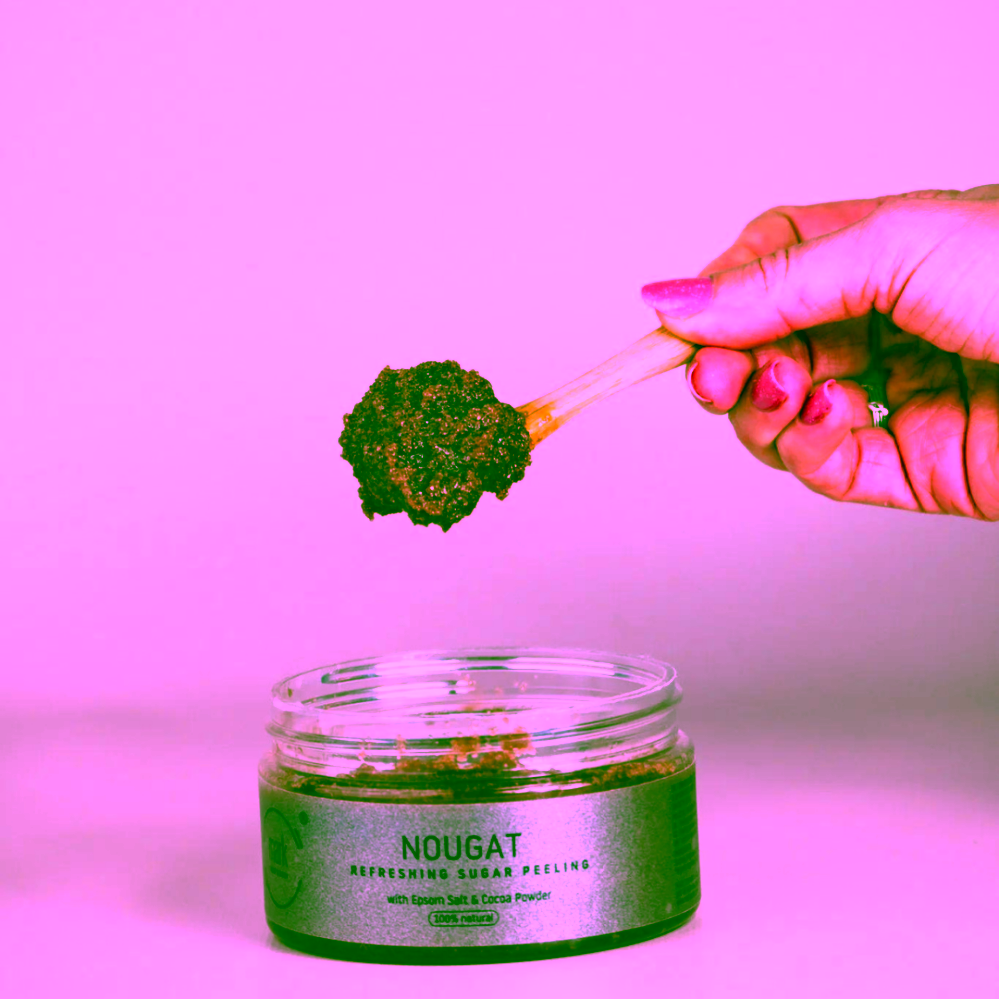 MARK Cosmetics Sugar scrub Nougat s organickým kakaem