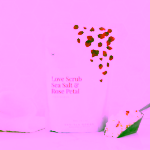 Vanessa Megan Tělový peeling s mořskou solí, esencemi a okvětními lístky růží Love Scrub
