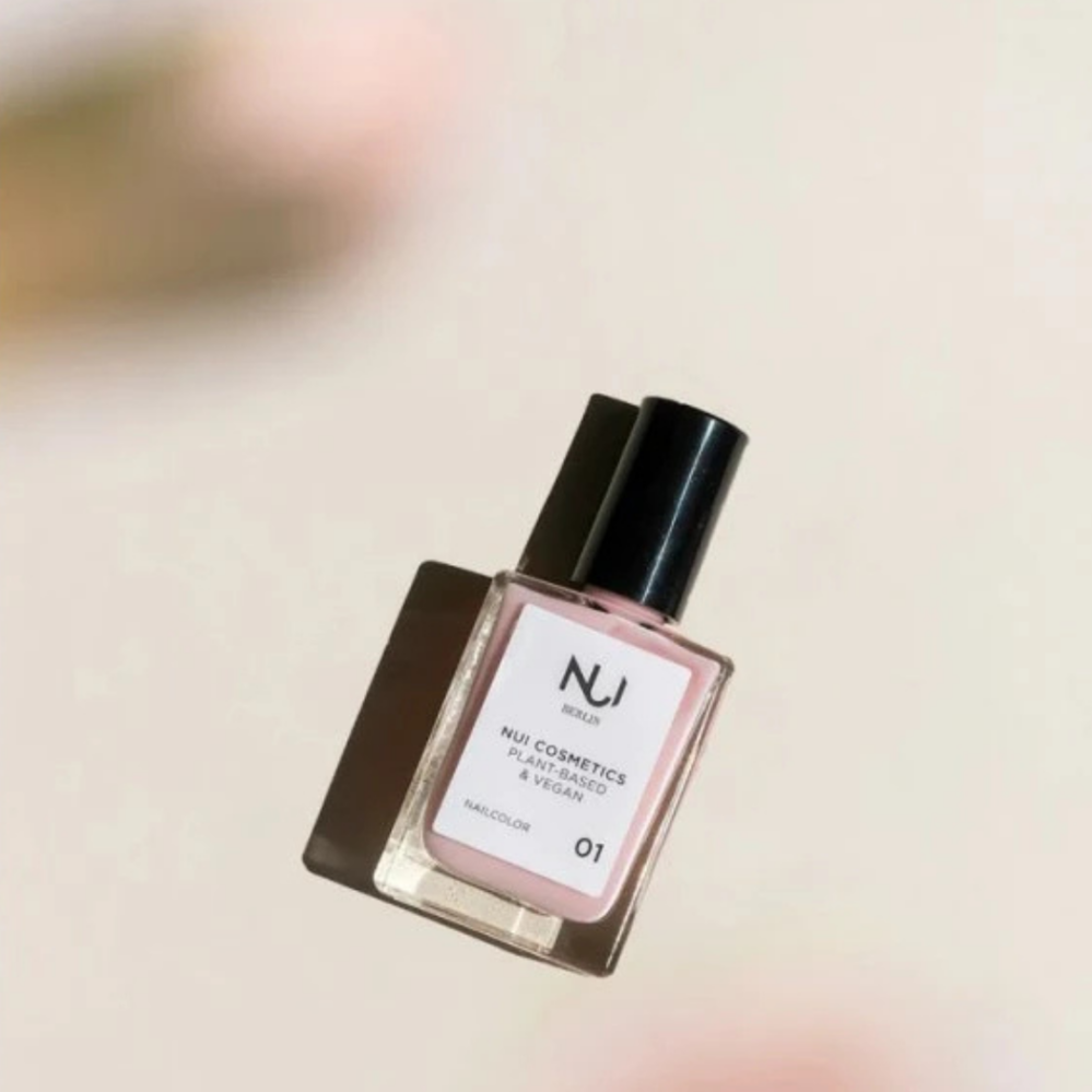 Nui Cosmetics Přírodní lak na nehty 01 Rosé