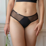 SAYU Menstruační plavky s transparentními boky