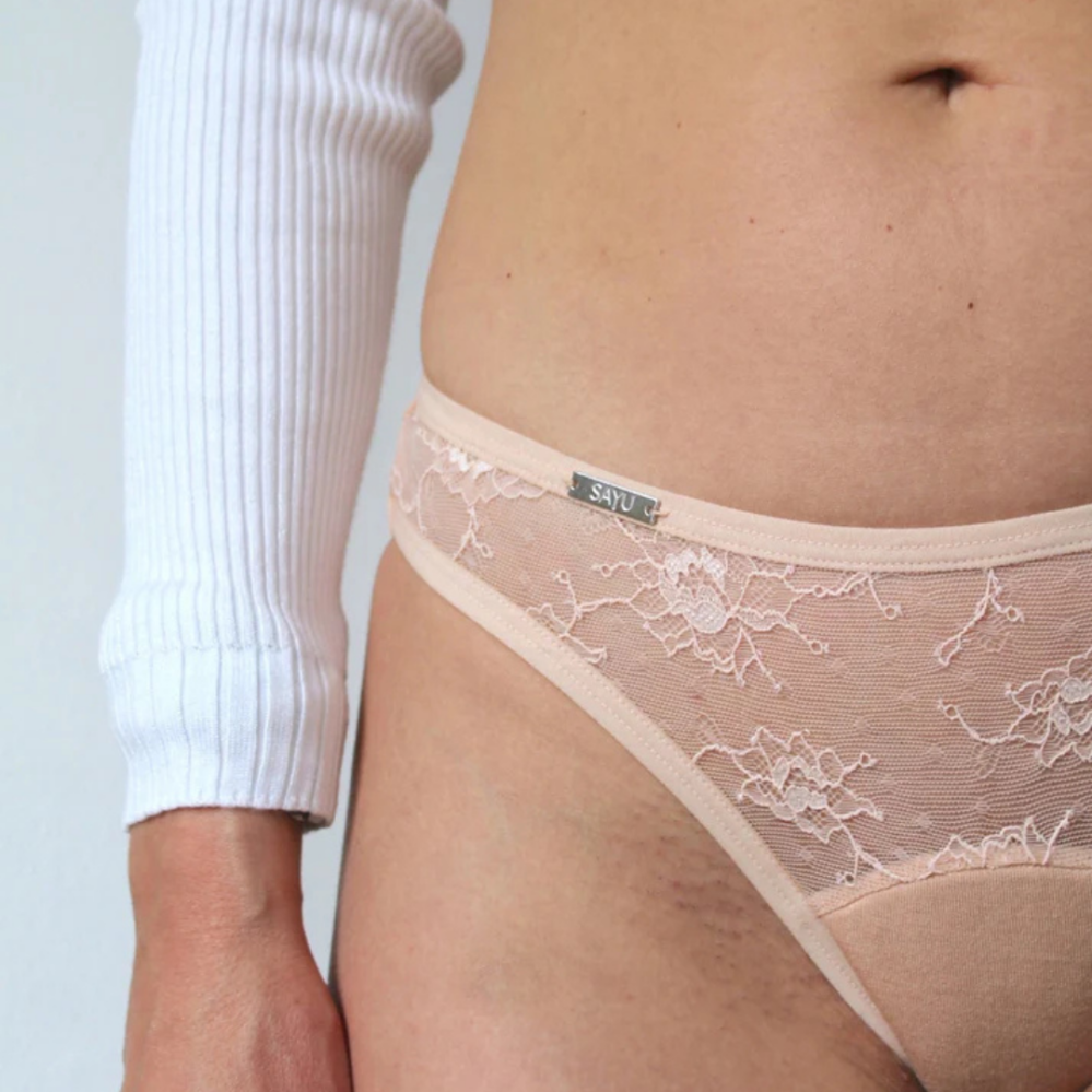 SAYU MODAL Hi Cut tělové kalhotky s krajkou