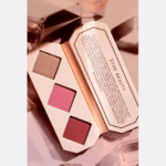 ĀTHR BEAUTY Multifunkční paletka na tváře Crystal Charged Cheek RUBY