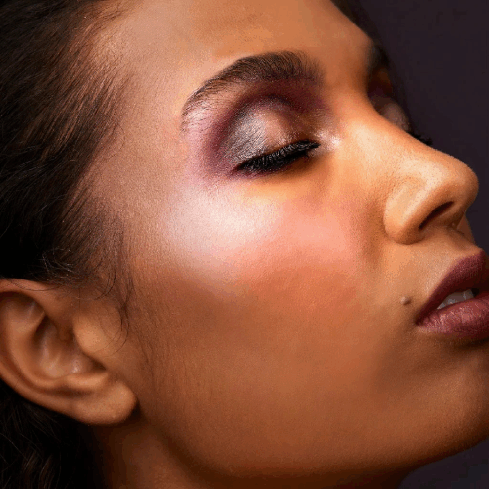 ĀTHR BEAUTY Paletka očních stínů Rose Quartz Crystal Gemstone