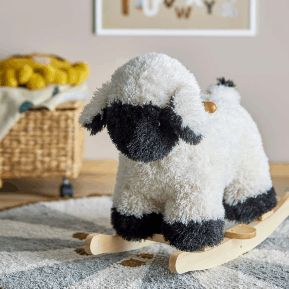 Bloomingville Dolly houpací hračka ovce