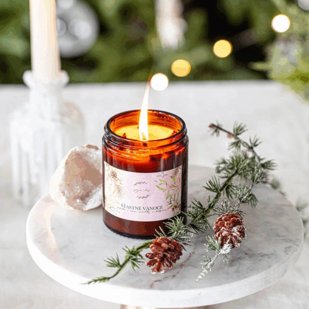Yoga Day Svíčka Šťastné Vánoce s purpurou