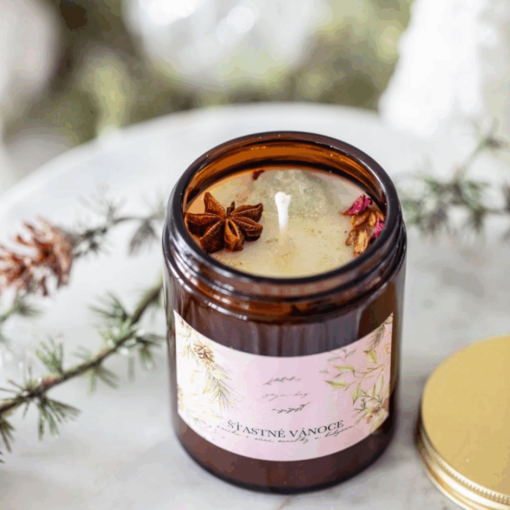 Yoga Day Svíčka Šťastné Vánoce s purpurou