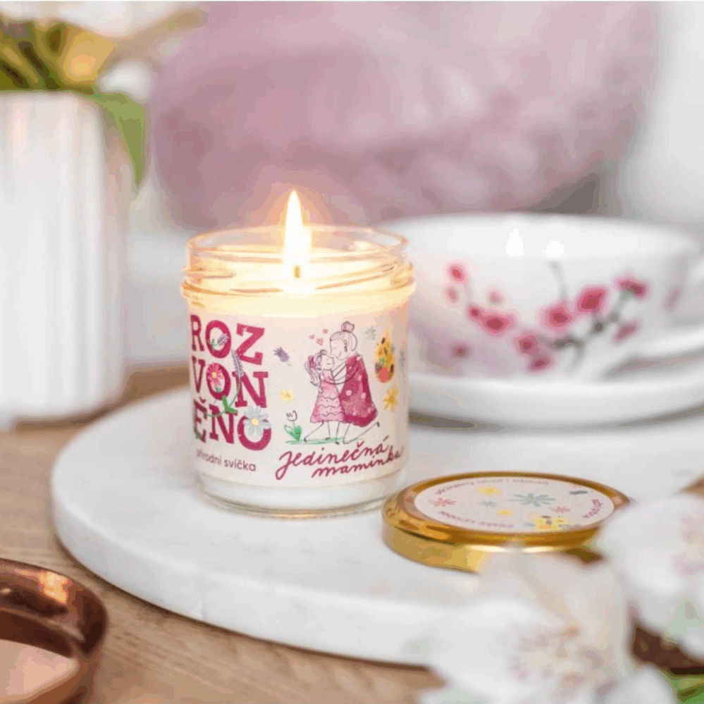 Rozvoněno Jedinečná maminka přírodní svíčka s BIO geránií, pomerančem a pačuli 130 ml
