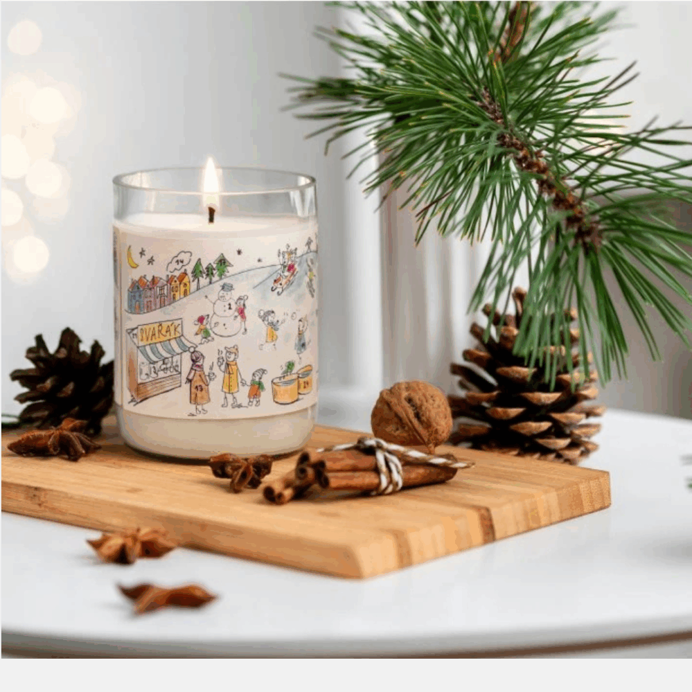 Rozvoněno Voňavý advent přírodní svíčka s BIO borovicí, cedrem, kadidlem a pomerančem 300 ml