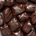 Kaicao Žvýkací pravé banánky ve 100% čokoládě KAICAO Ekvádor 100 g